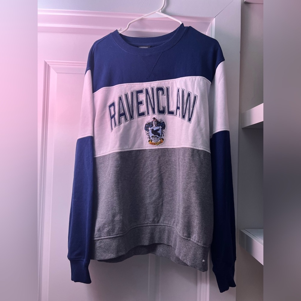 Harry Potter Ravenclaw Pullover Crewneck Sweatshirt authentic Like New - Picture 3 of 5
